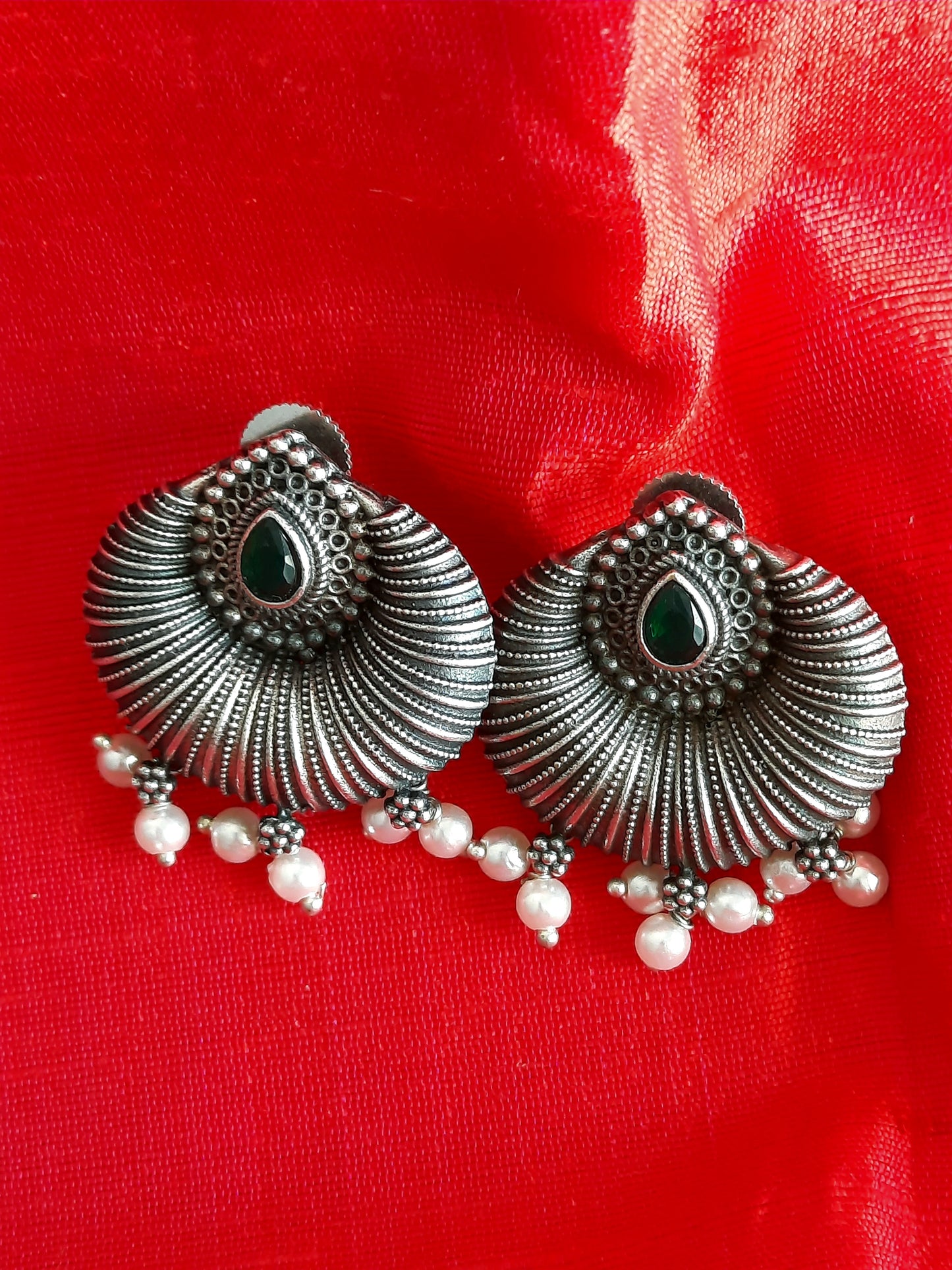 Priyanka Green n Pearl Earrings