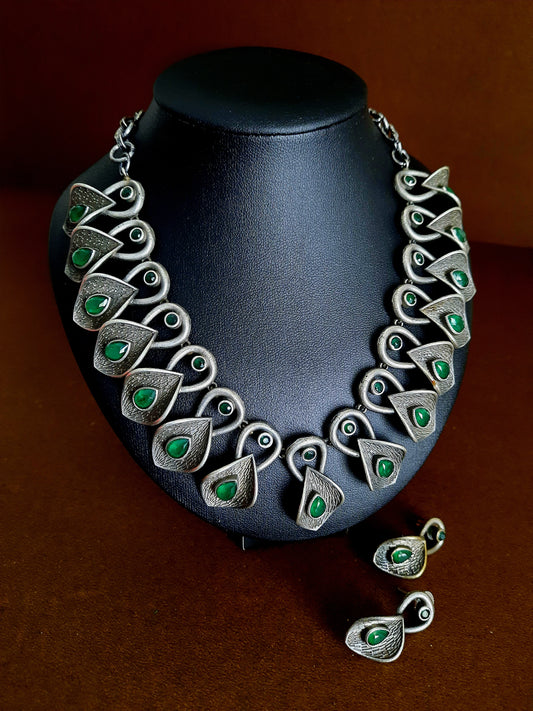 Jennifer Green Necklace Set