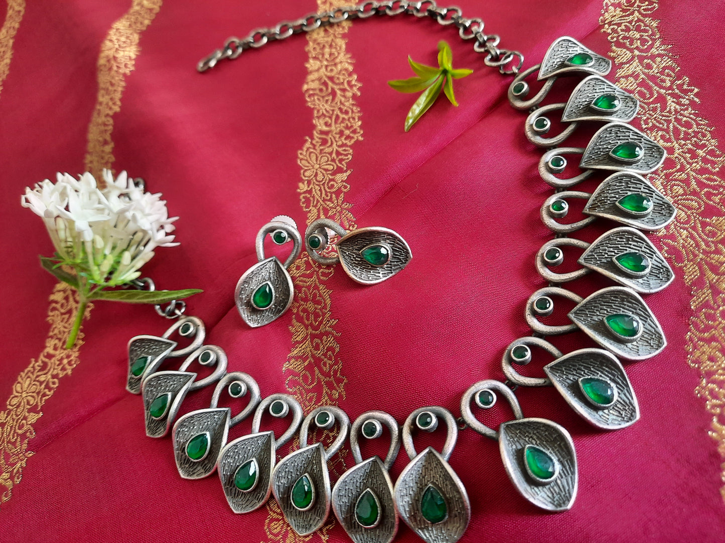 Jennifer Green Necklace Set